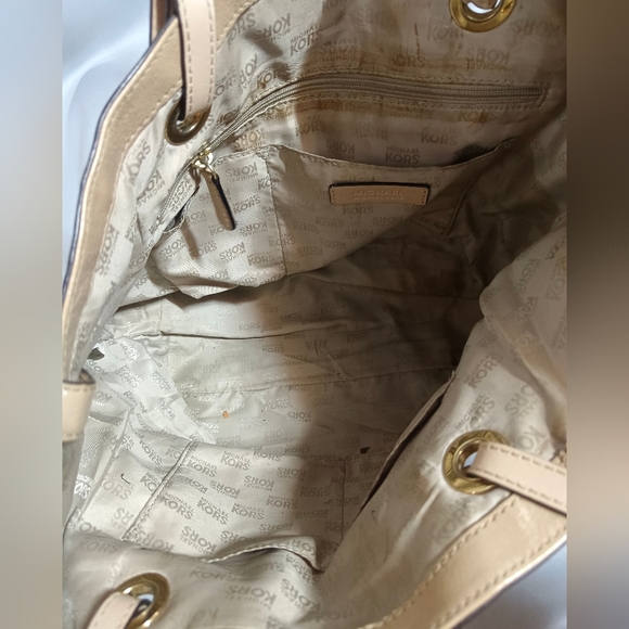 Authentic mk tote bag - Picture 3 of 8